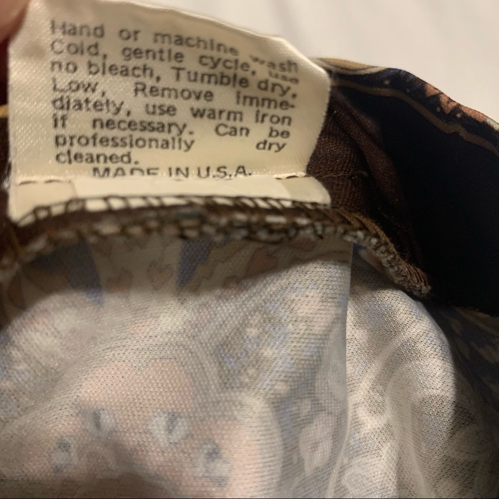 Vintage Edith Martin Robe - Picture 5 of 9
